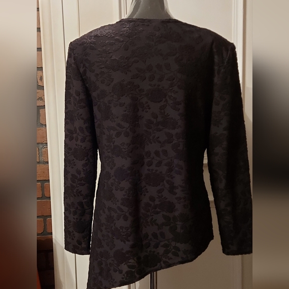 Joseph Ribkoff Vintage Black Tonal Floral Jacquard Asymmetrical Tunic Top - Picture 3 of 15